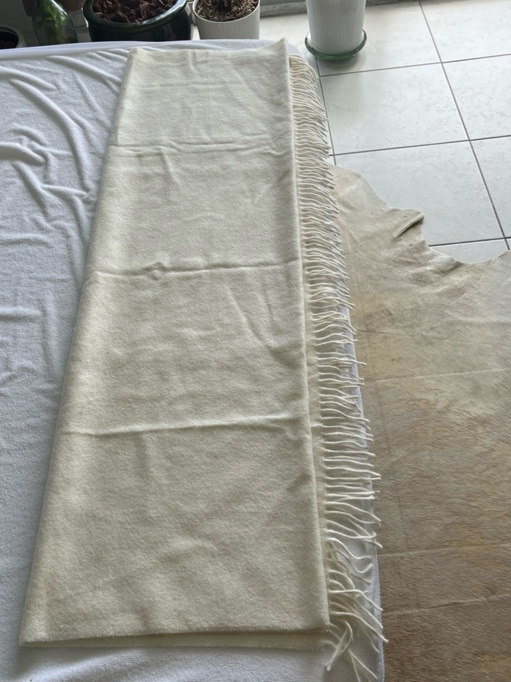 New Hand Loomed Alicia Adams Alpaca Ivory Fringe Alpaca Throw